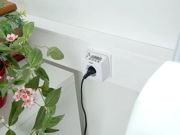 Revolt Zeitschaltuhr Fernseher:Kompakte Digitale Zeitschaltuhr Mit LCD-Display, Minutengenau 10