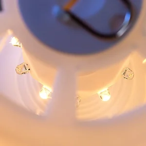 Lunartec Nachttischlampe Kabellos:2er-Set LED-Tischlampe, PIR- & Licht-Sensor, Warm- & Tageslichtweiß 32