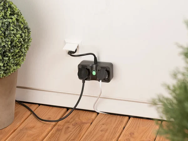 Luminea Home Control Alexa Steckdosen Aussen:2er-Set 2-fach-WLAN-Outdoor-Steckdose, App, Sprachsteuerung, 16A, IP44 11