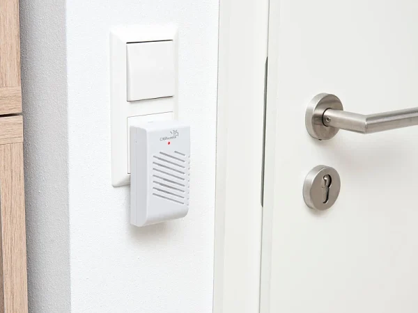 CASAcontrol Türglocke:Steckdosen-Türklingel Mit Funk-Klingeltaster Und 16 Klingeltönen, 30 M 12