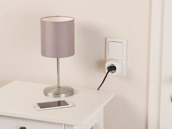 Luminea Home Control Energiemessgerät WLAN:2er-Set WLAN-Steckdosen, Amazon Alexa & Google Assistant Komp., 16 A 14