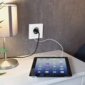 Luminea Home Control Unterputz Steckdose:2in1-WLAN-Unterputzsteckdose Mit USB-C- Und USB-A-Netzteil, 2 A, App 17