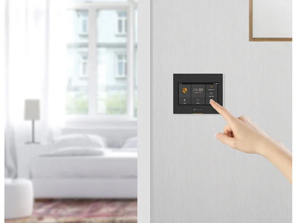 VisorTech Alarm:5-tlg. Funk-Alarmanlage: 2 Sensoren, 2 Fernbedienungen, GSM, WLAN, App 8
